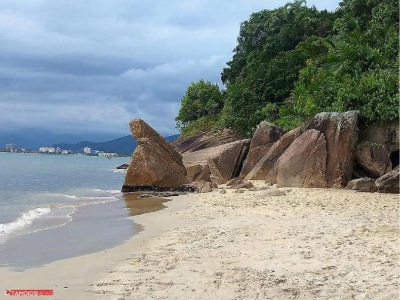 Apto Lindo 2 Dor Piscina Ar Internet 101 A Caraguatatuba Exterior foto